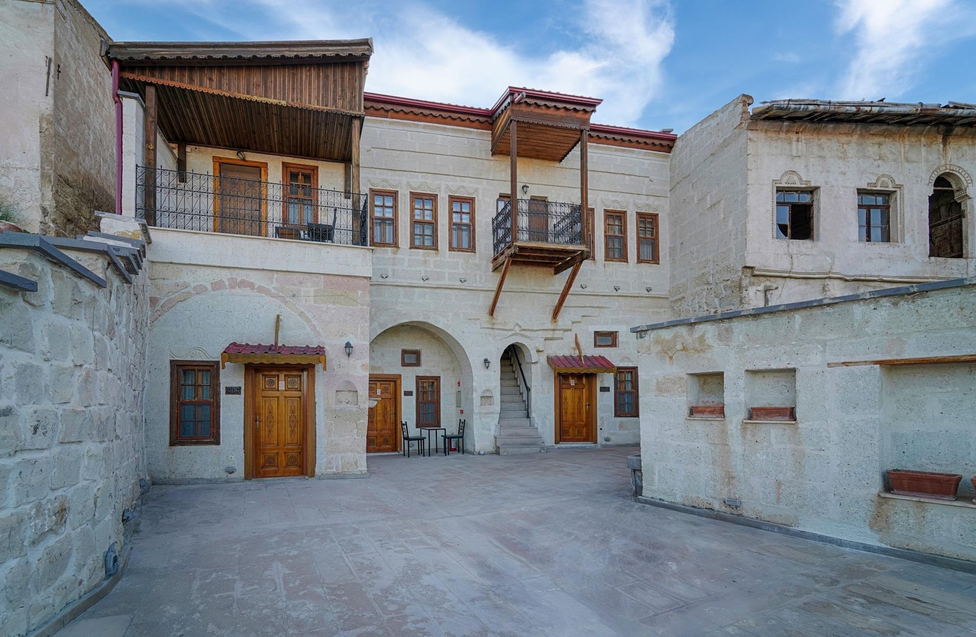 Vista Exterior Yoruk Stone House