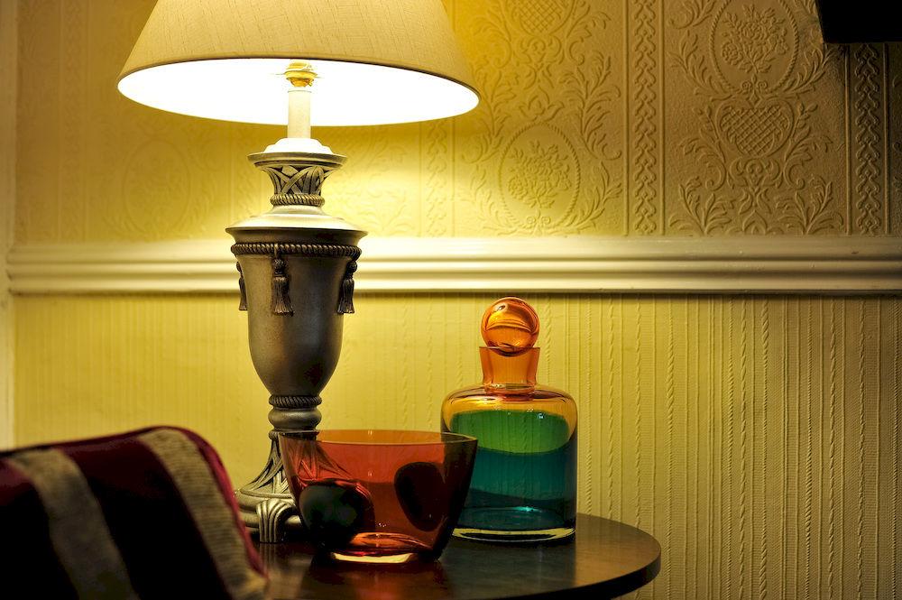 Vista Lobby Athenaeum House Hotel