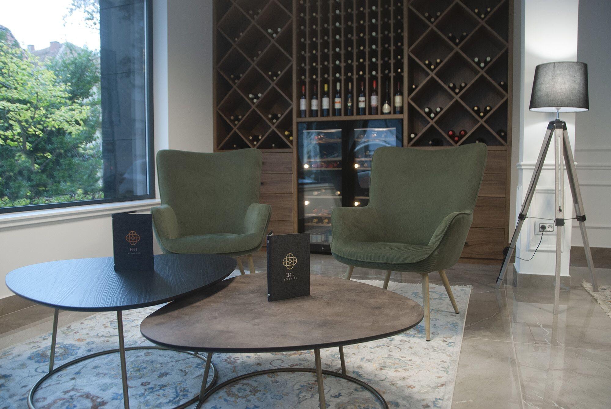 Bar/Salón H41 Luxury Suites