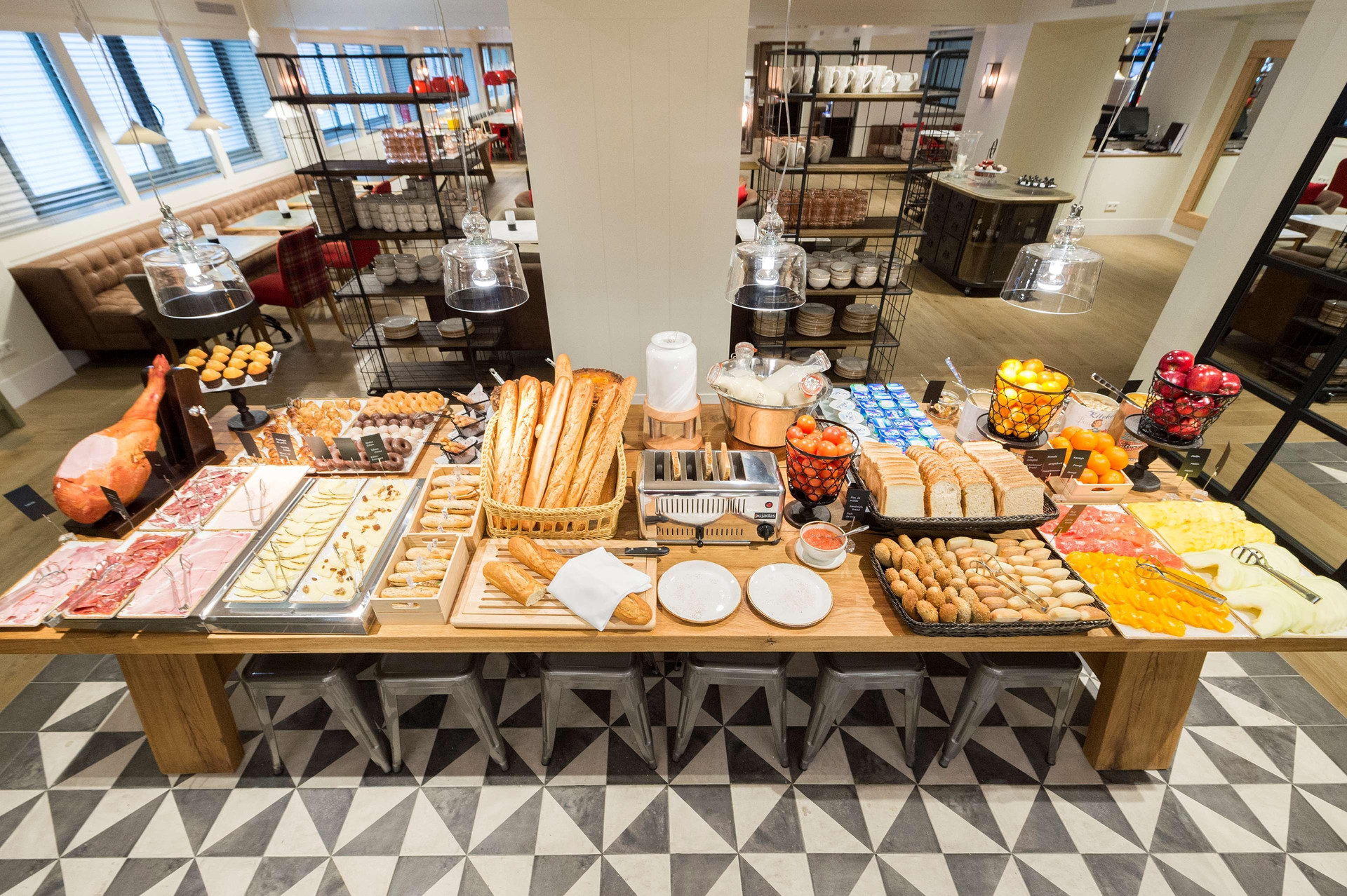 Restaurant Hotel Barcelona Universal