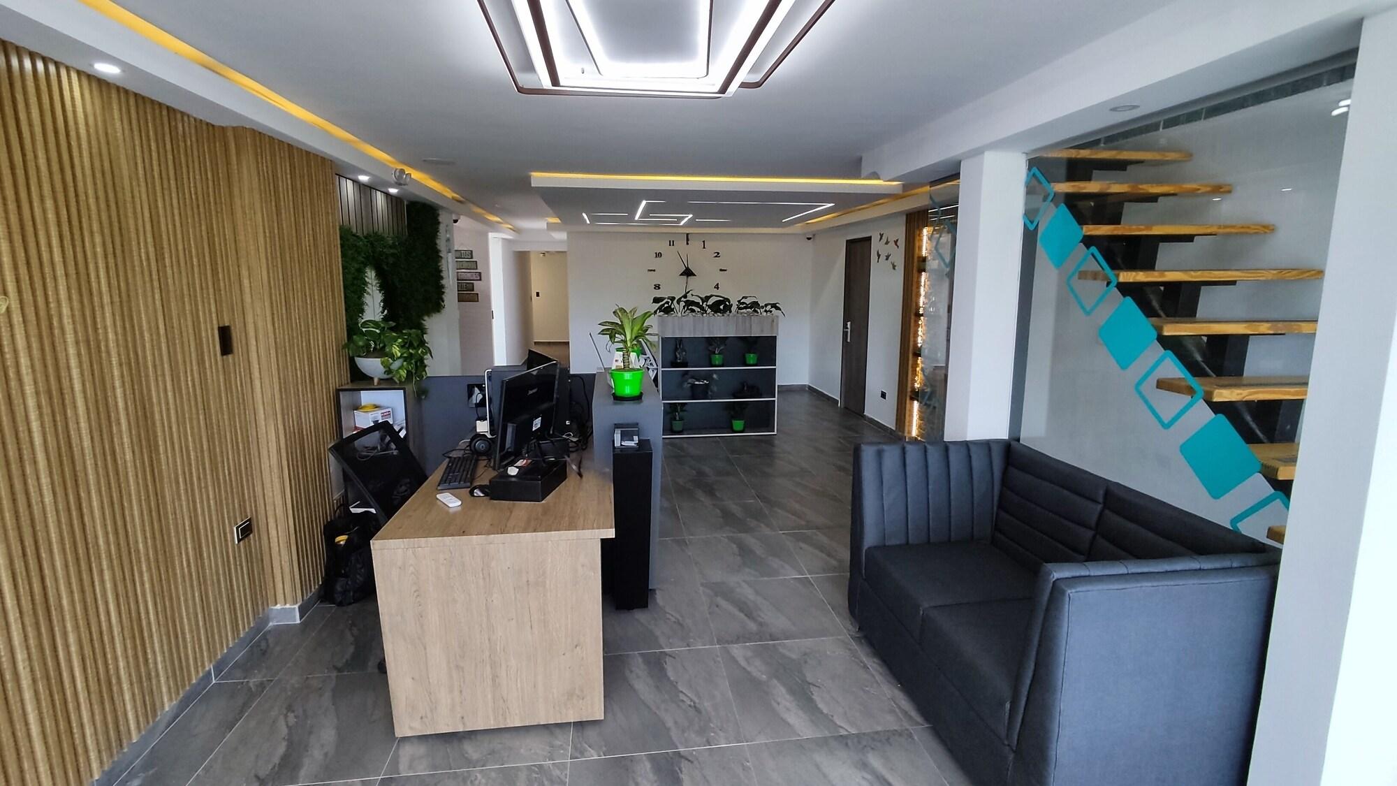 Vista Lobby Cra. 81 No. 37d - 17