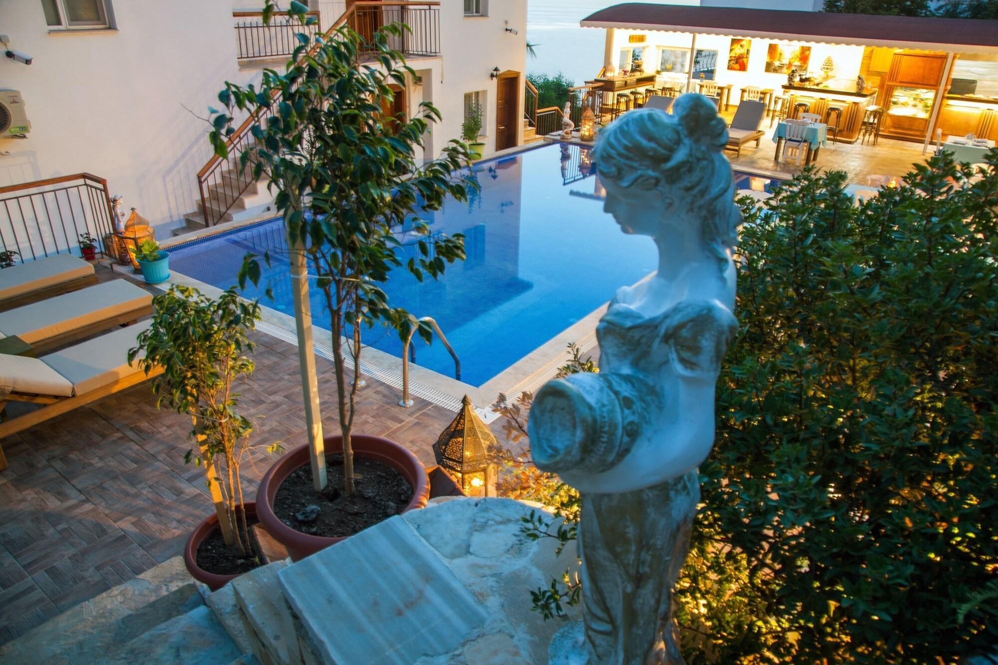 Vista Lobby Sunset Villa Hotel