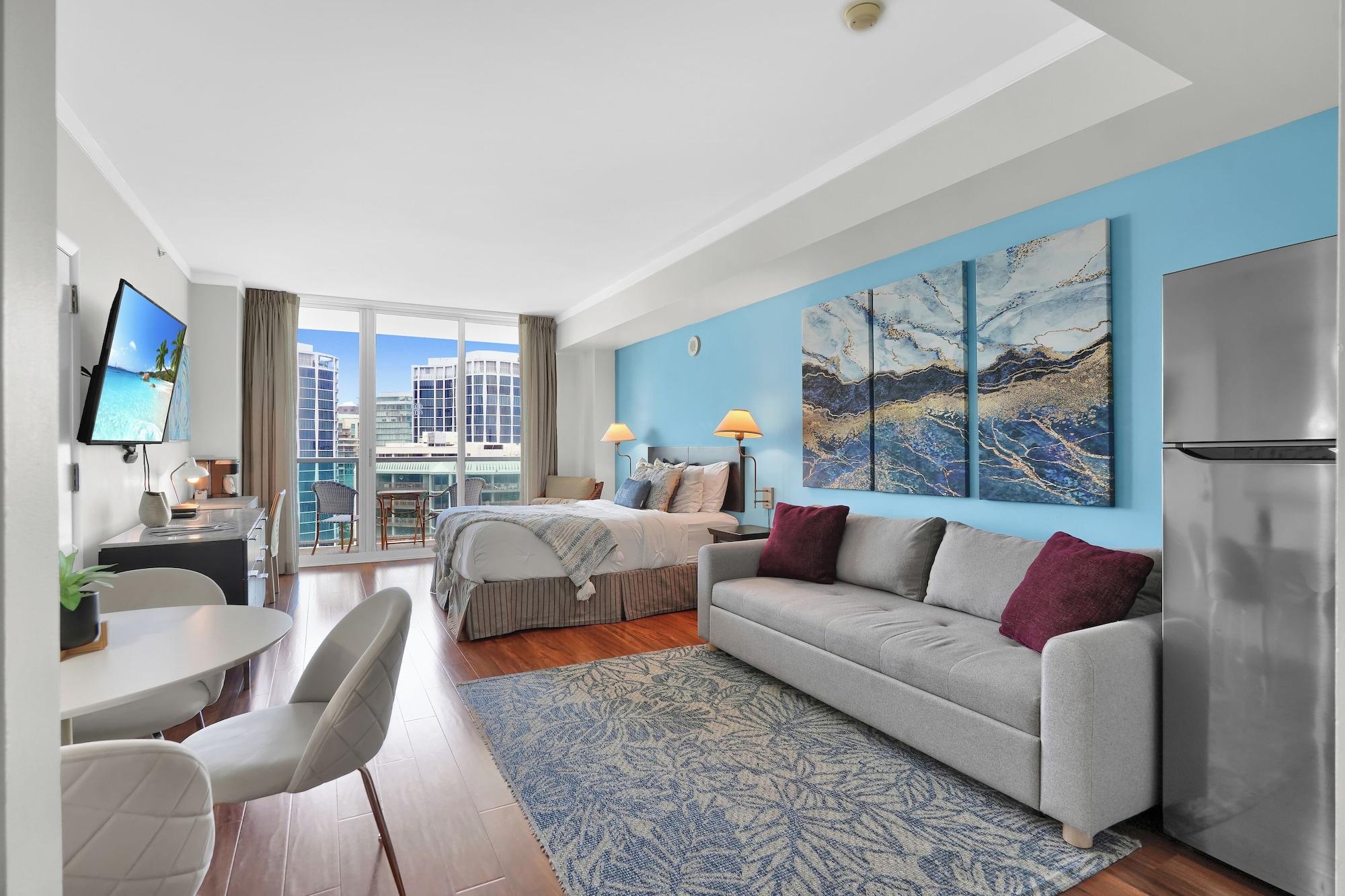 Varios Glamorous Bay View Studio in the Grove