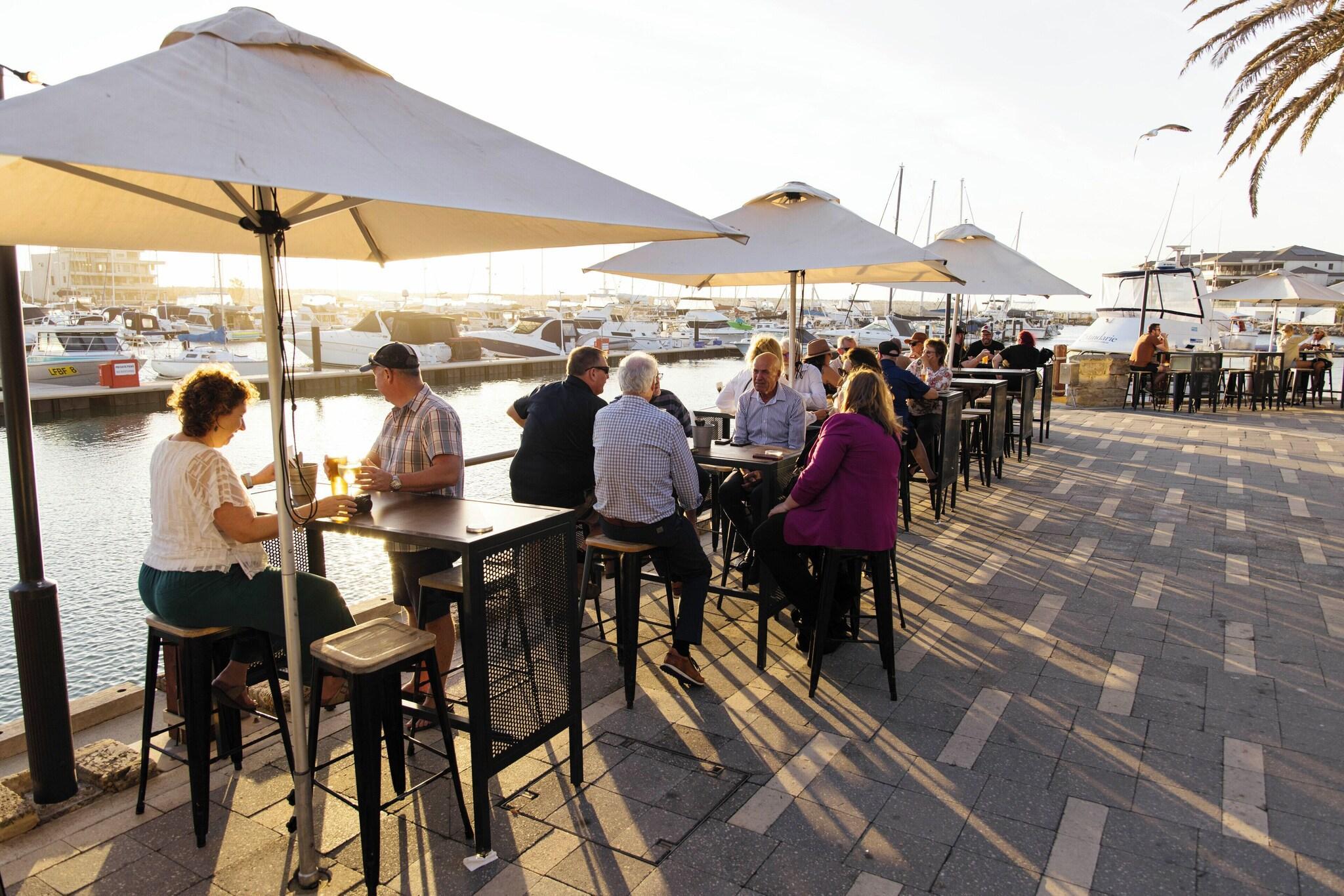 Restaurant The Marina Hotel - Mindarie
