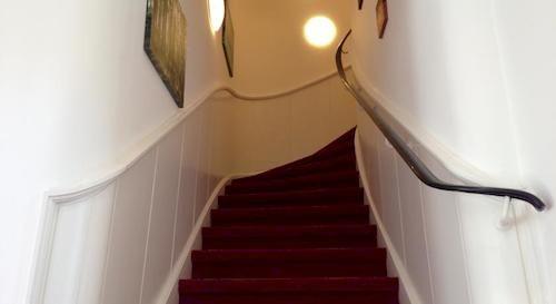 Varios Hotel Destination 21