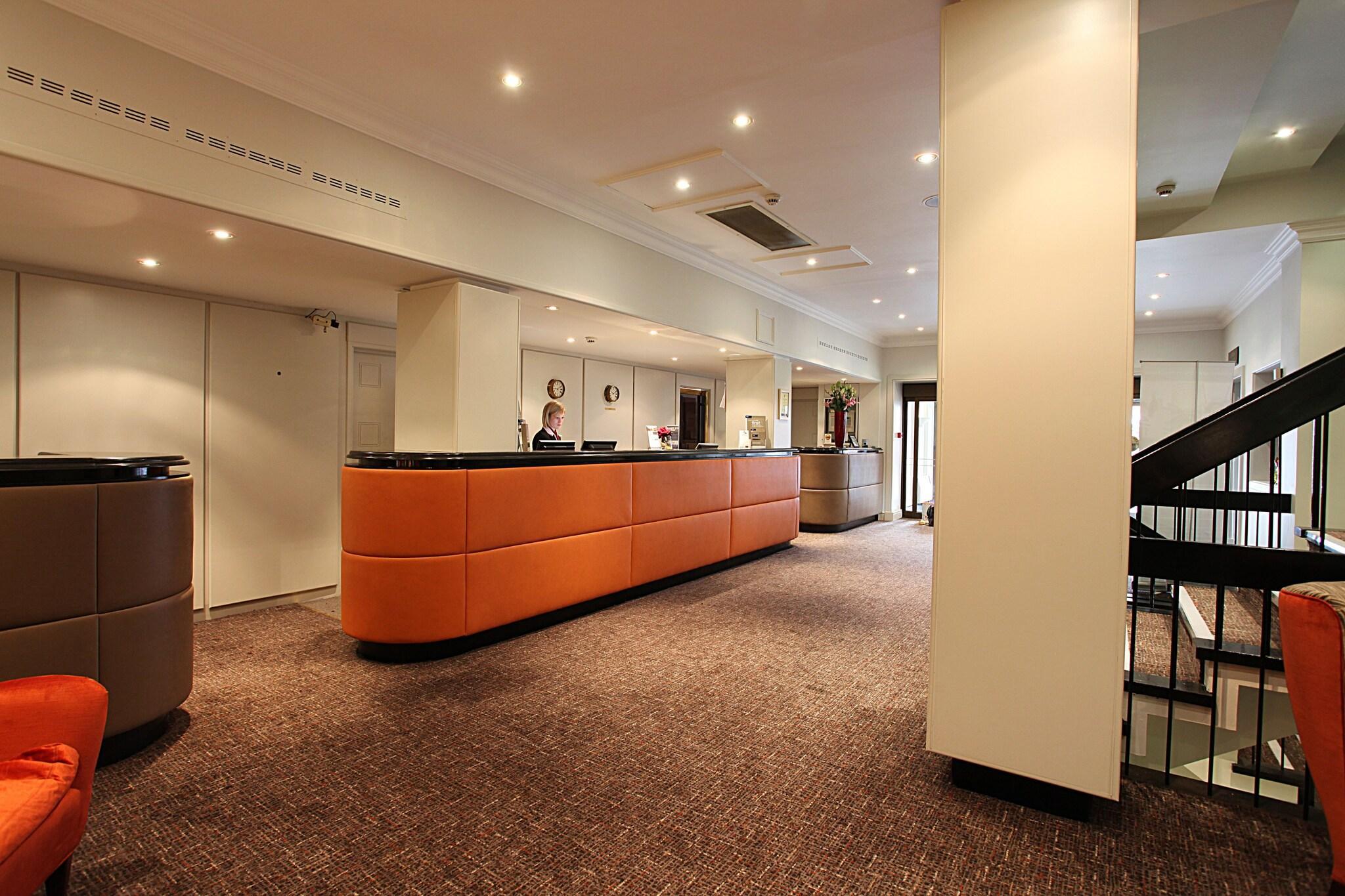 Vista Lobby Winchester Wessex Hotel by Sunday