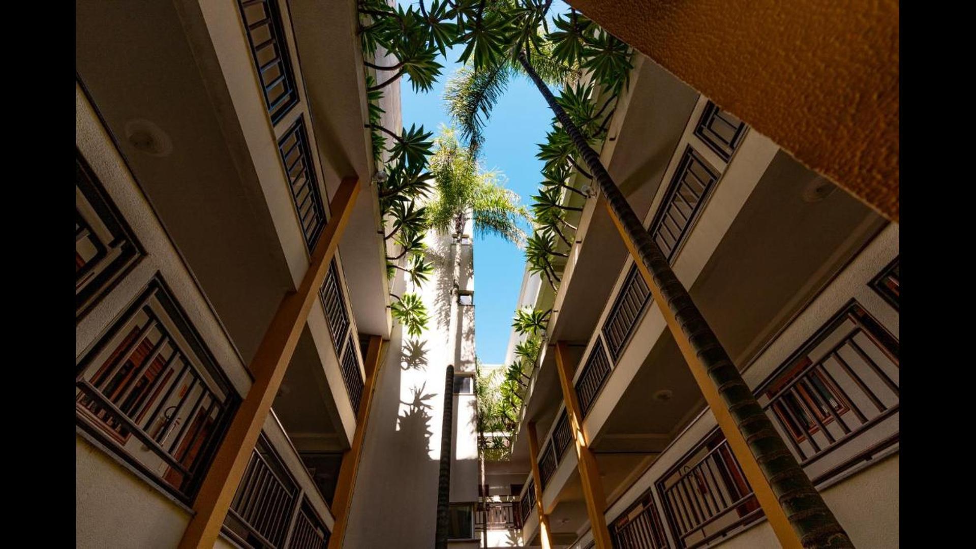 Vista Lobby HANNA San Diego Hotel
