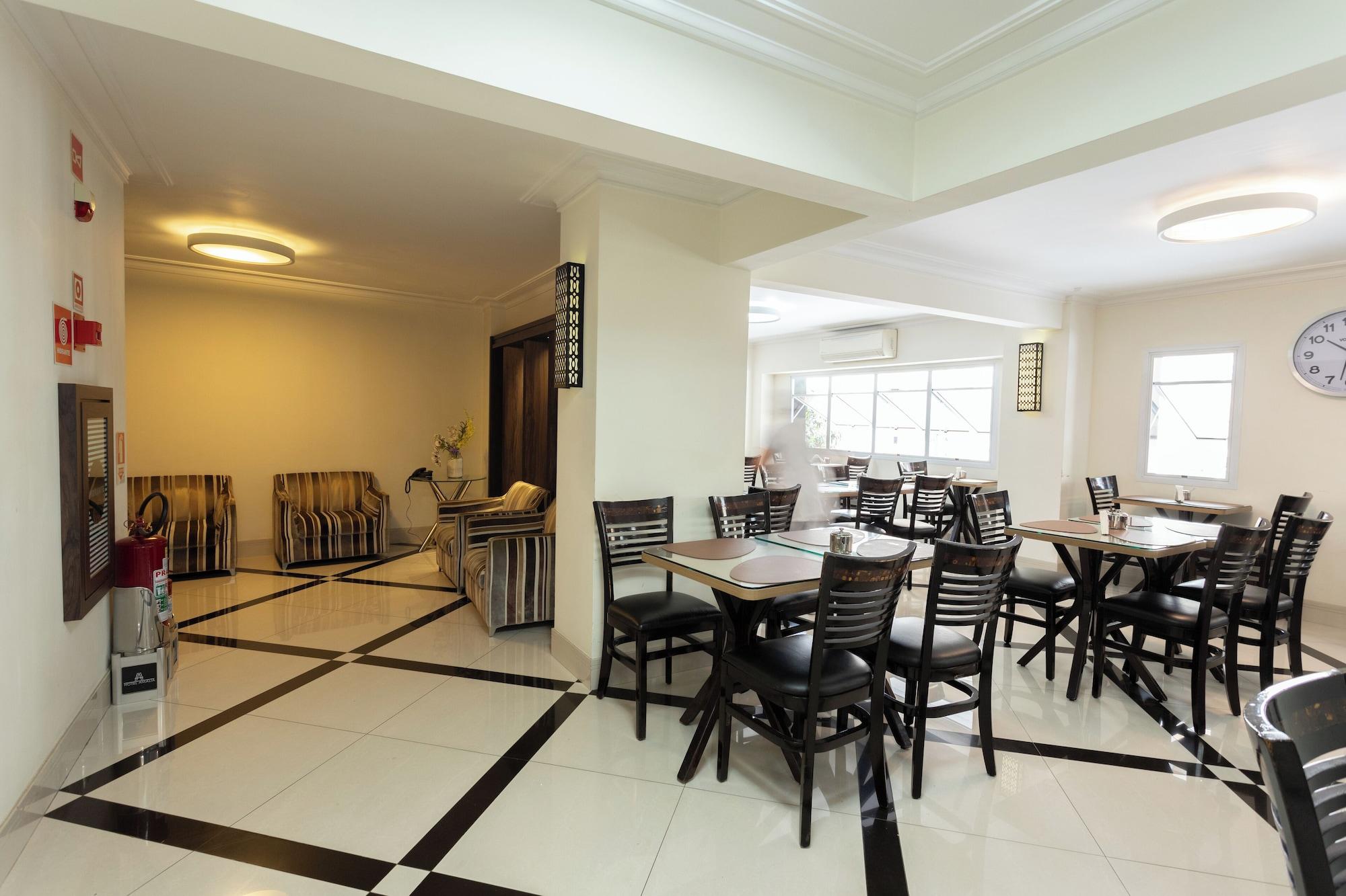 Vista Lobby HOTEL AMALIA