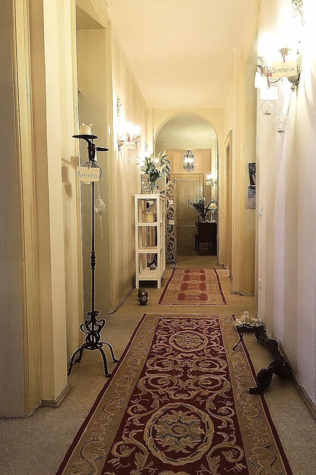 Varios Ai Carraresi B&B