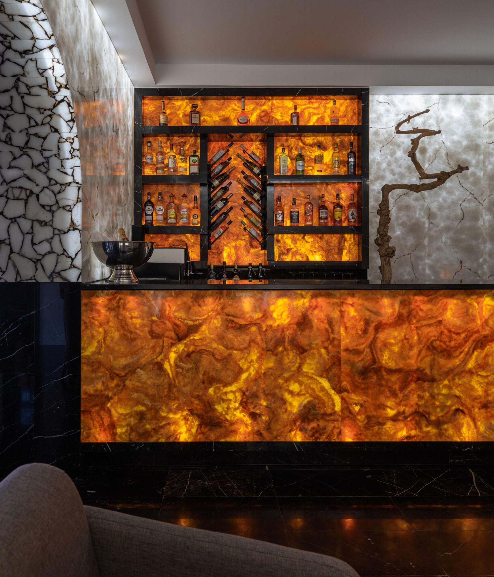Bar/Salón Hotel Unique Pearl