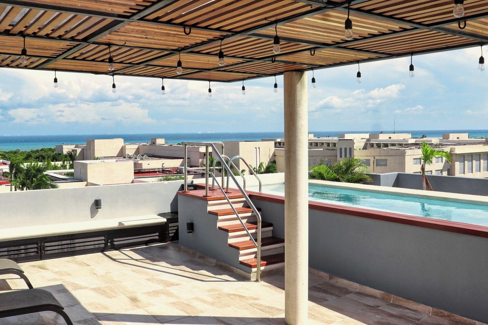 Vista Piscina Sunset Kin Beach Apartments