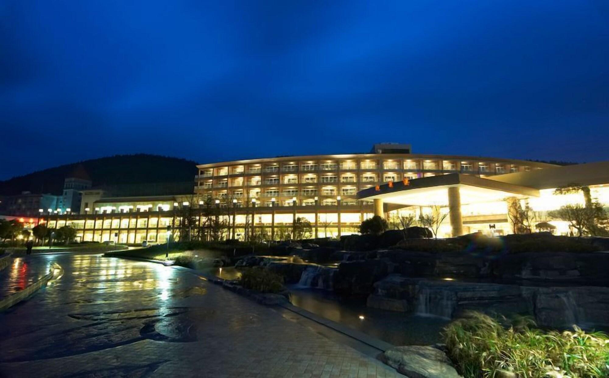 Vista Exterior New Century Grand Hotel Xuzhou