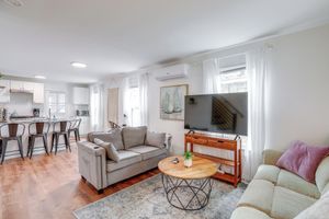 Alquiler Vacacional - Walkable Dtwn Townhome Near Campus & Palmer Square