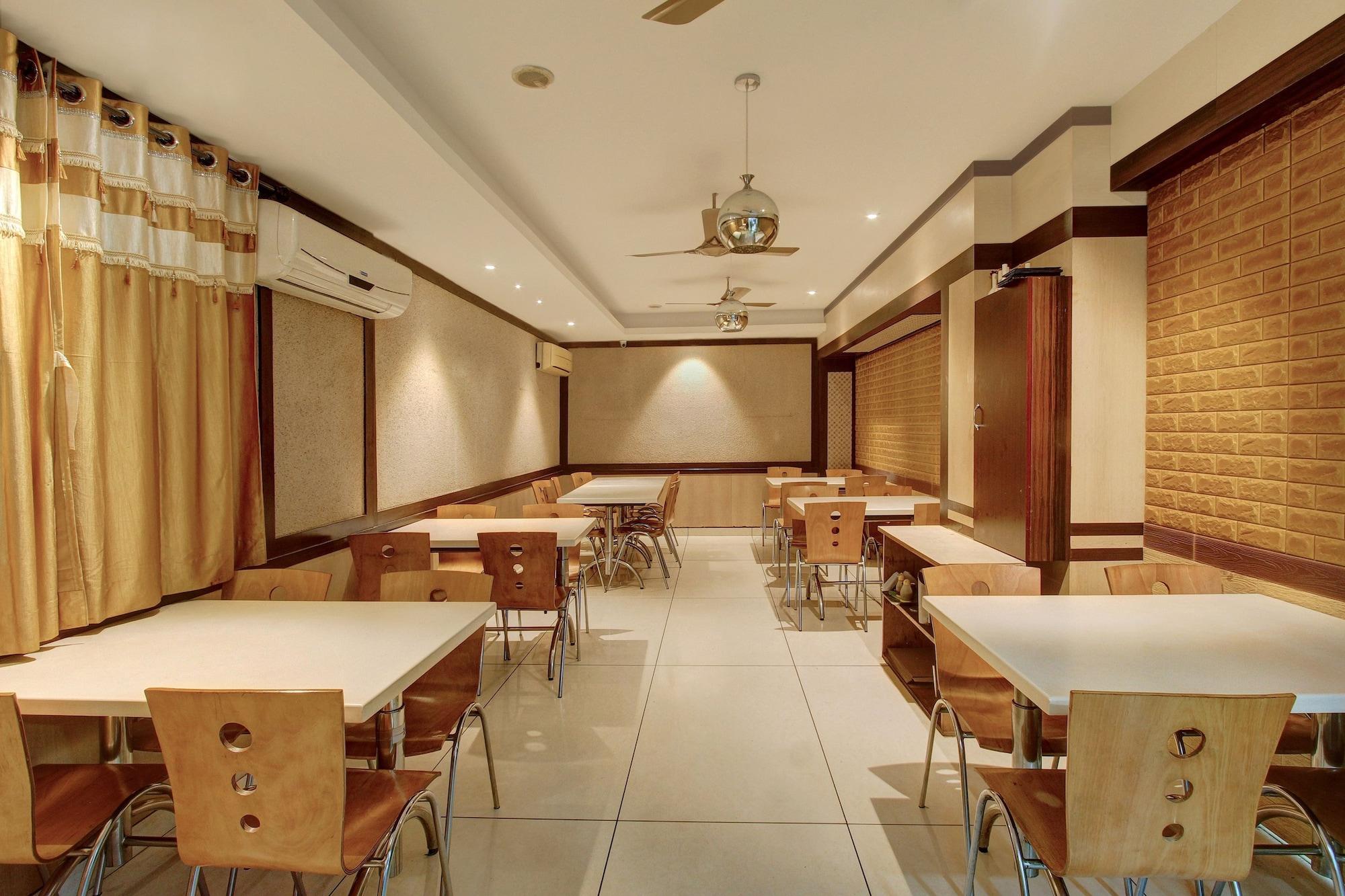 Restaurant OYO 5342 Motel Gajraj Continental- A Unit Of Gajraj Hotels Pvt Ltd