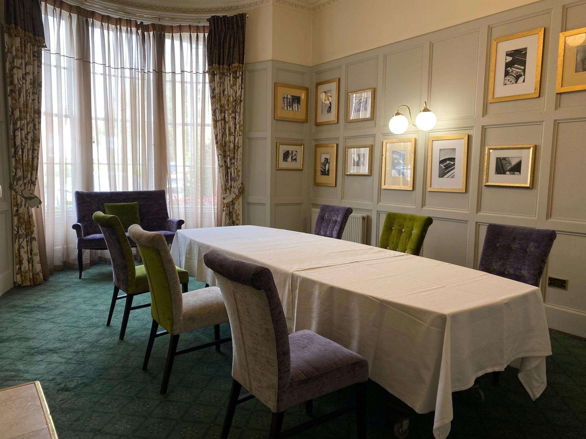 Sala de Reuniones Alton House Hotel