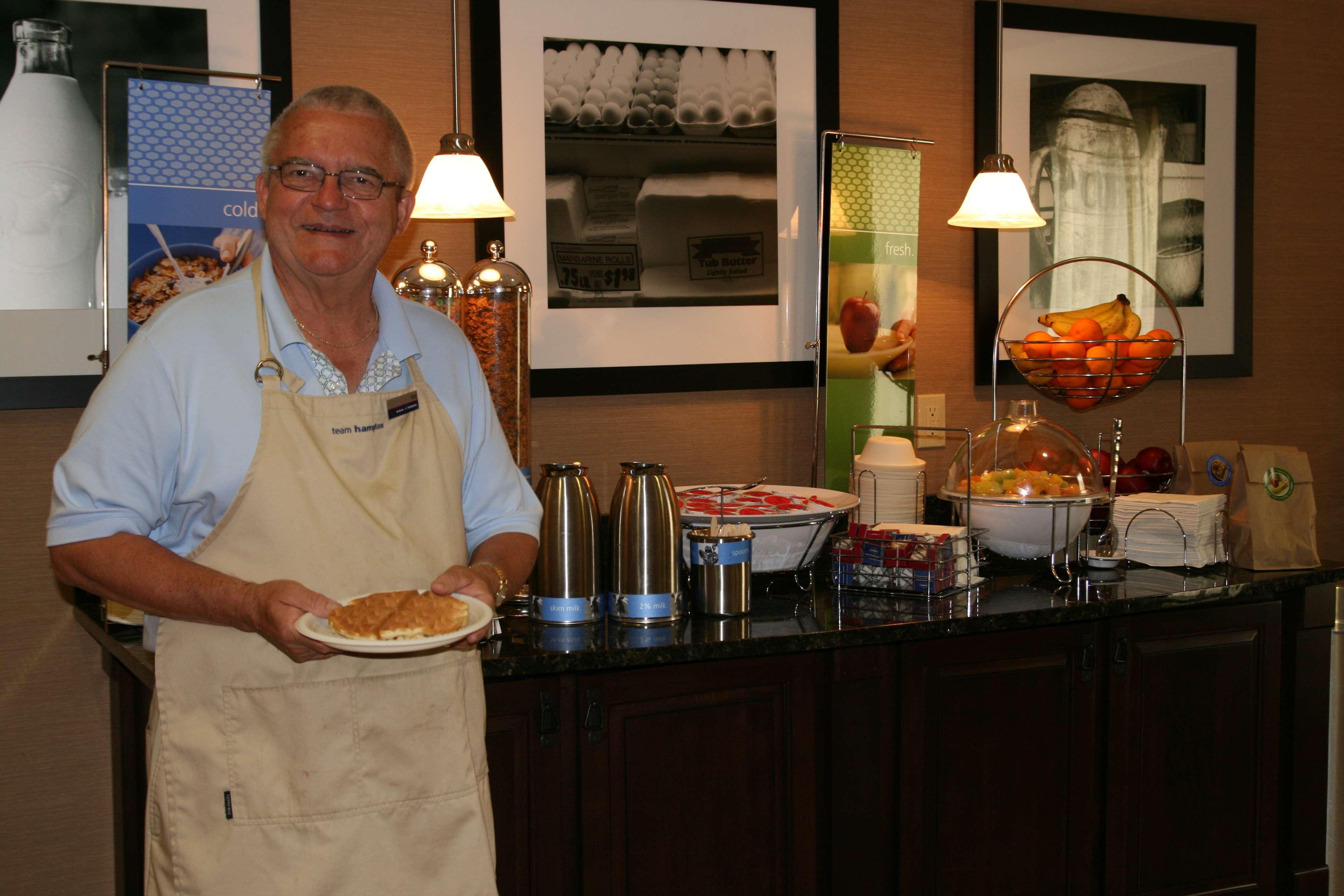 Restaurant Hampton Inn & Suites Wilder