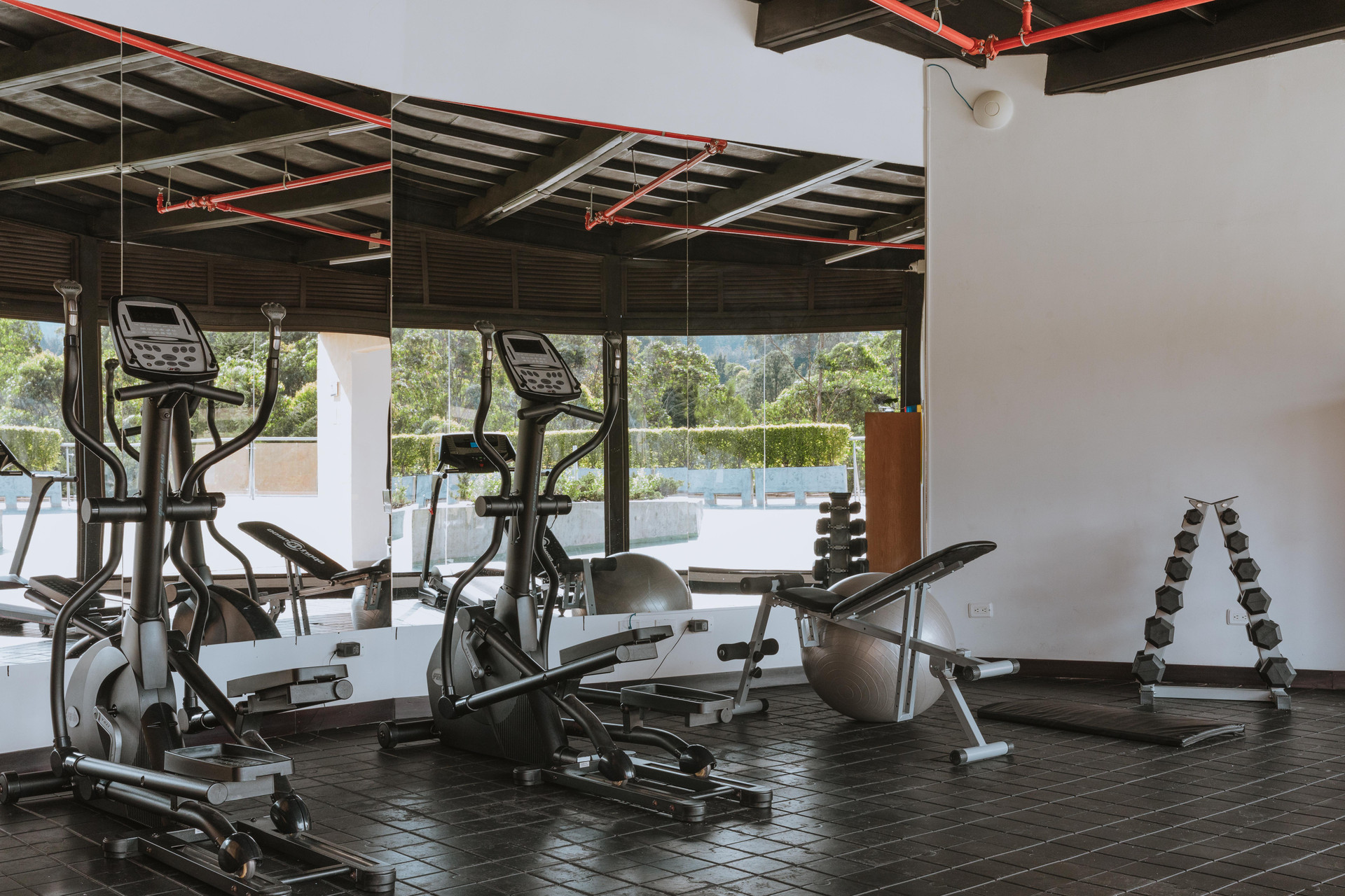 Gimnasio Rio Verde Living Suites