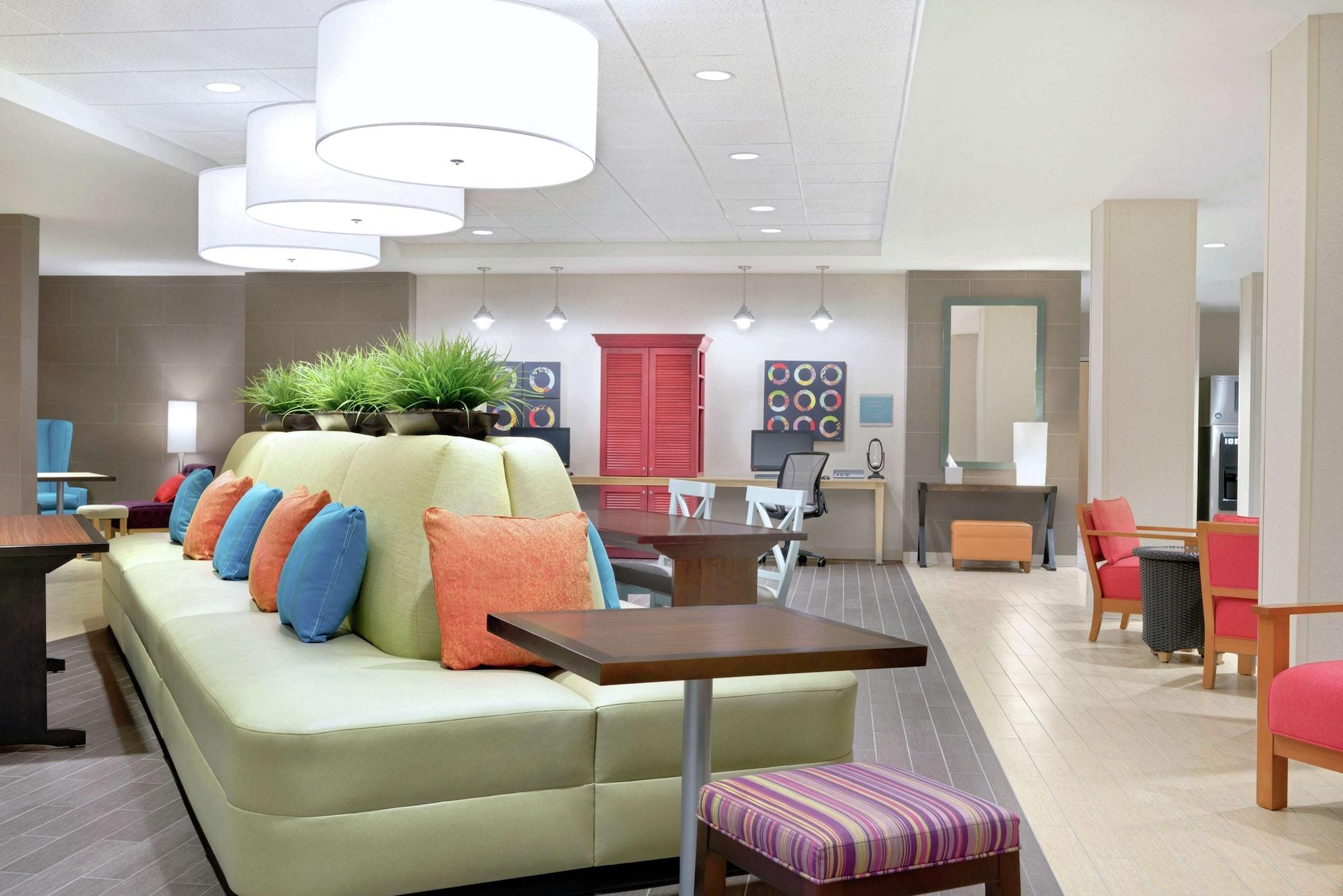 Vista Lobby Home2 Suites Montgomery Prattville