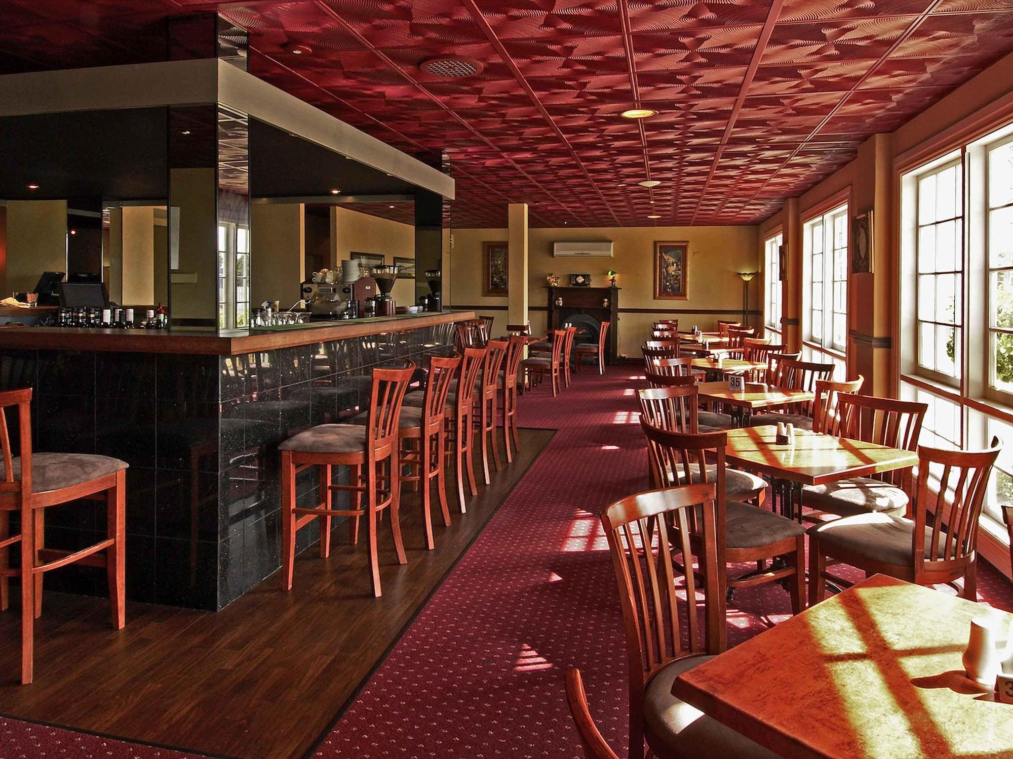 Bar/Salón ibis Styles Albany