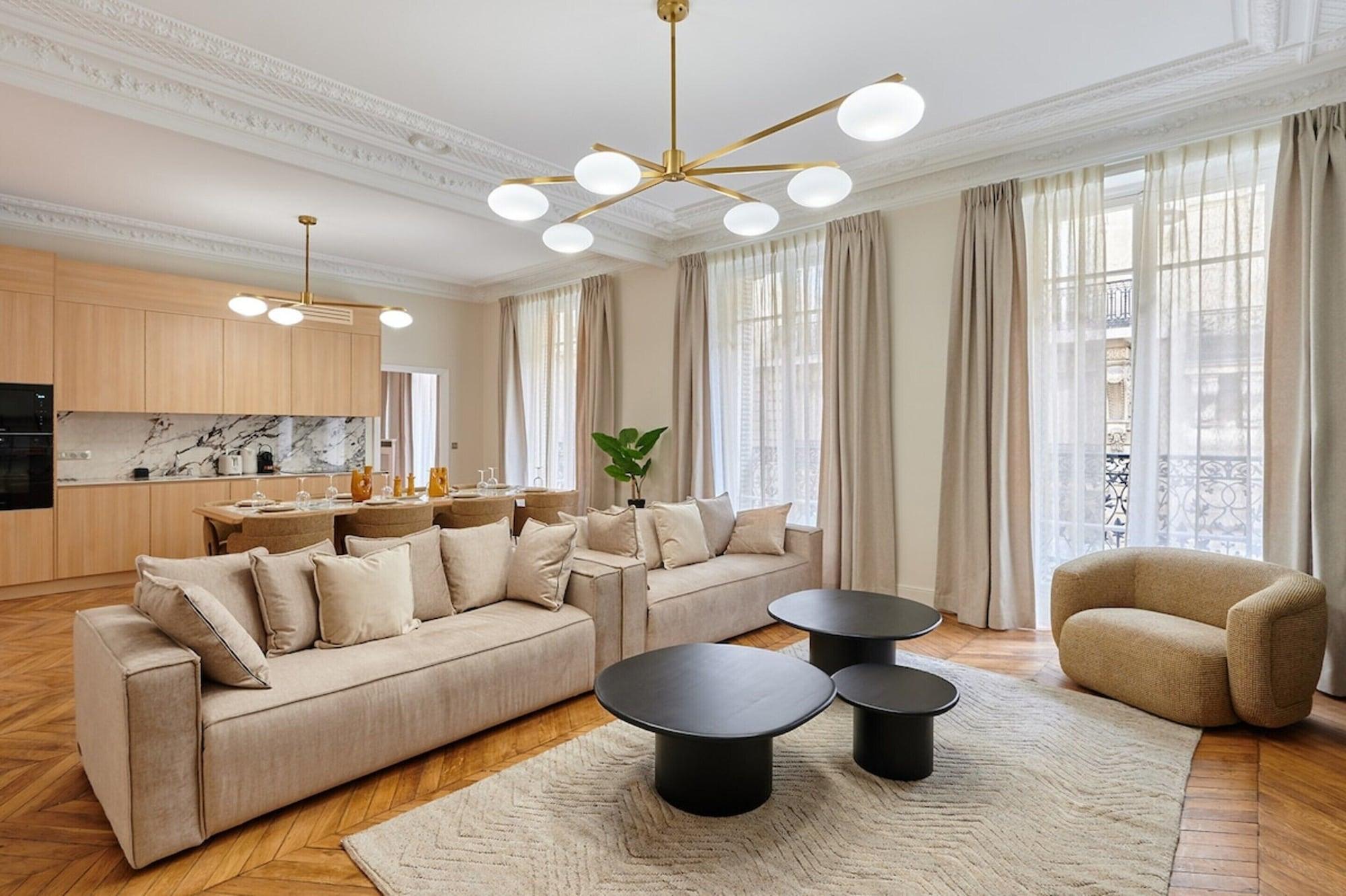 Varios Sublime Apartment in the Center of Paris