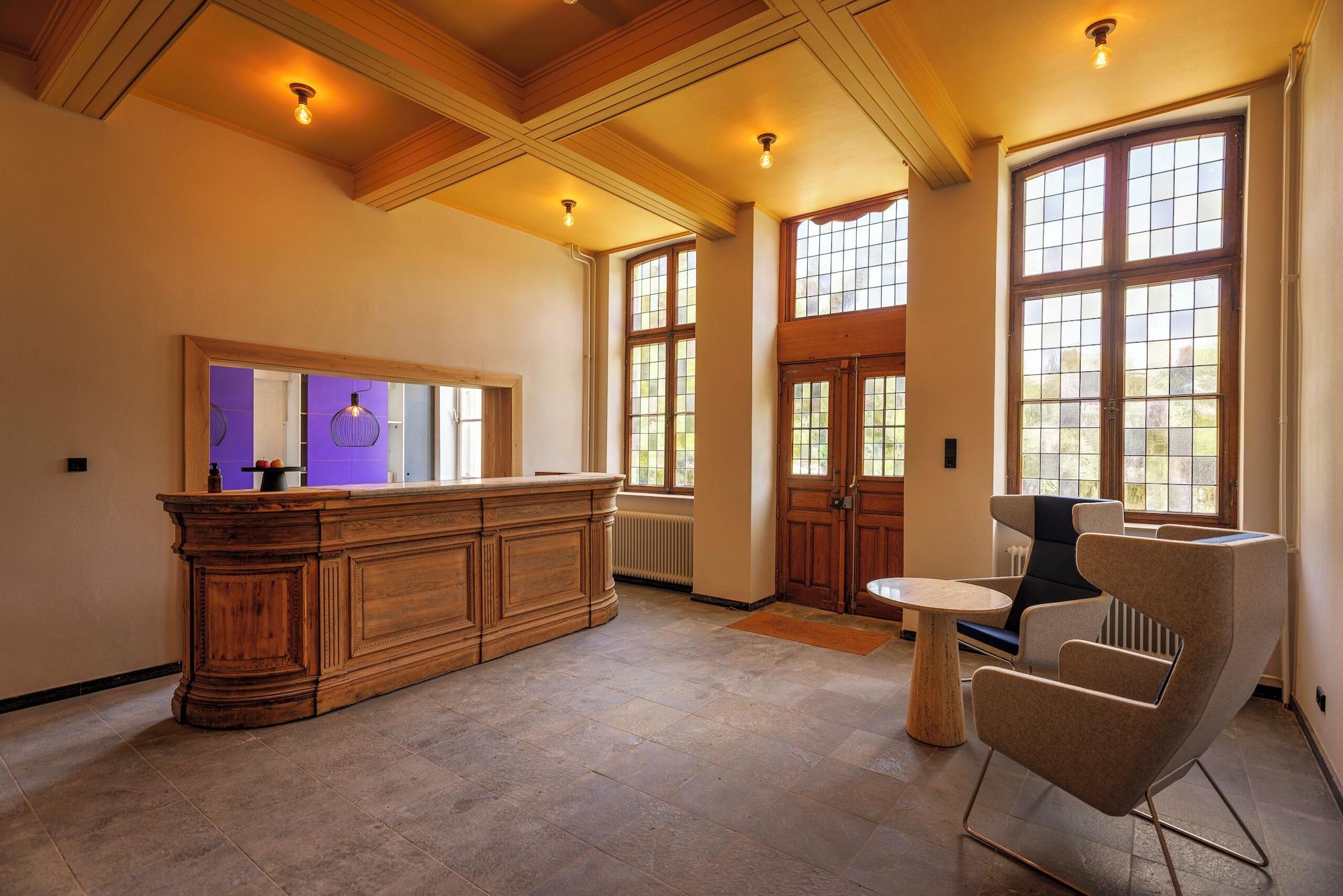 Vista Lobby SEPHS Hotel