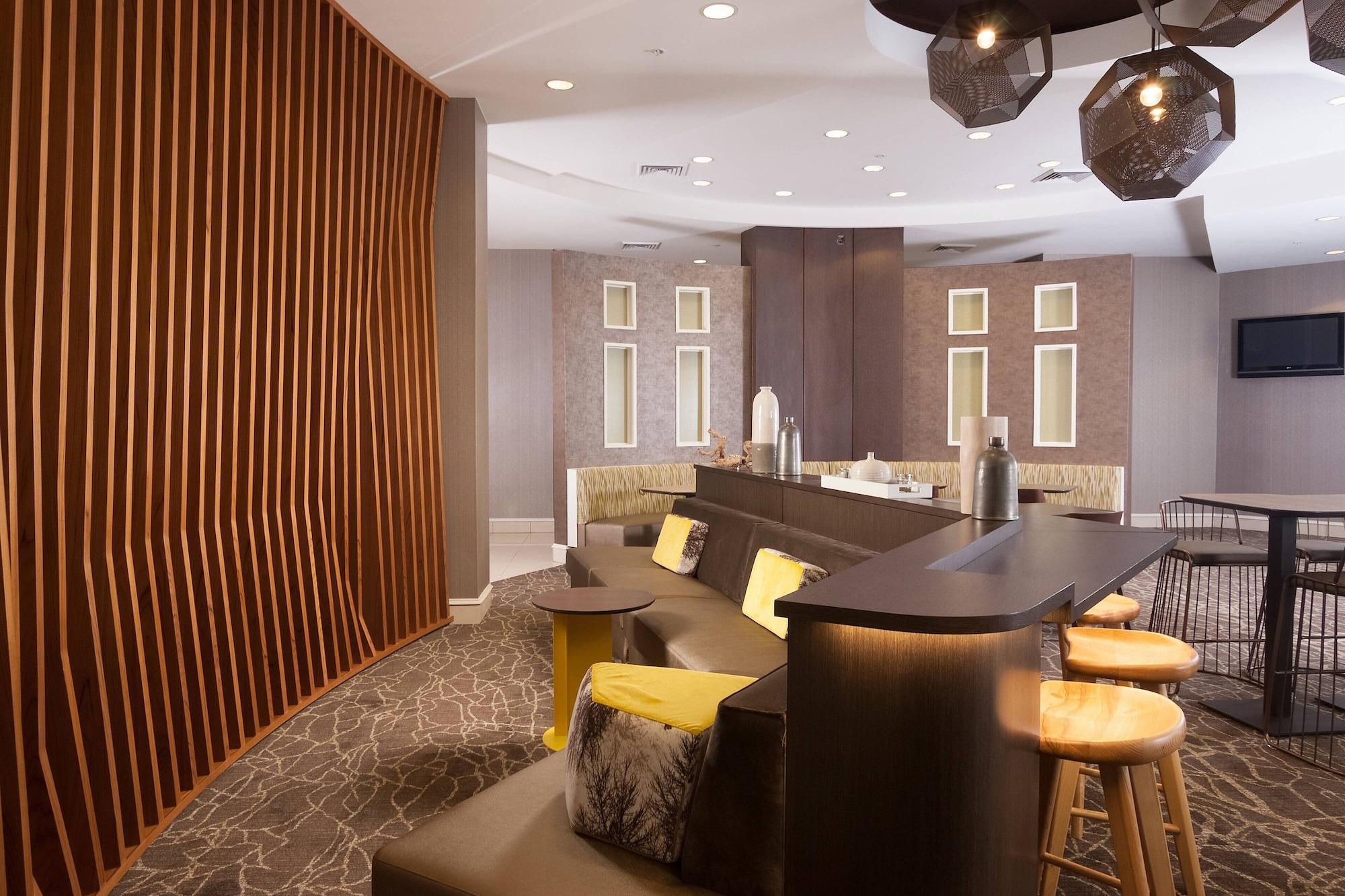 Restaurant Springhill Suites by Marriott Orlando Airport