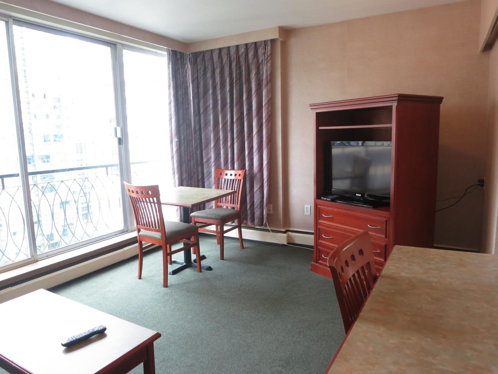 Restaurant Tropicana Suite Hotel