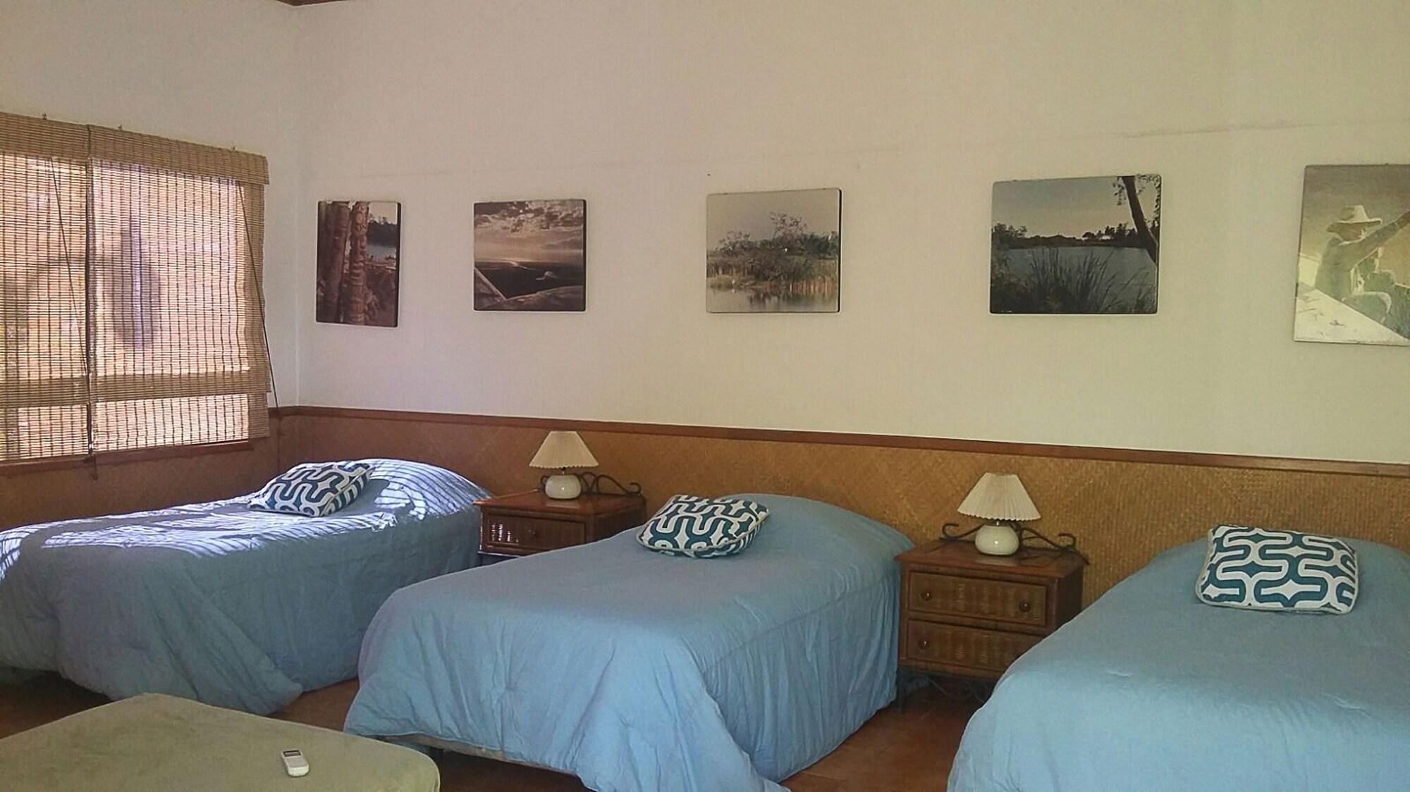 Habitación Puerto Barillas Marina & Lodge