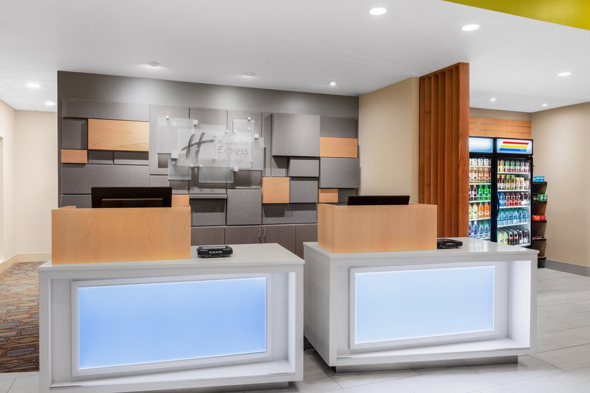 Vista Lobby Holiday Inn Express and Suites Union Gap- Yakima Area by IHG