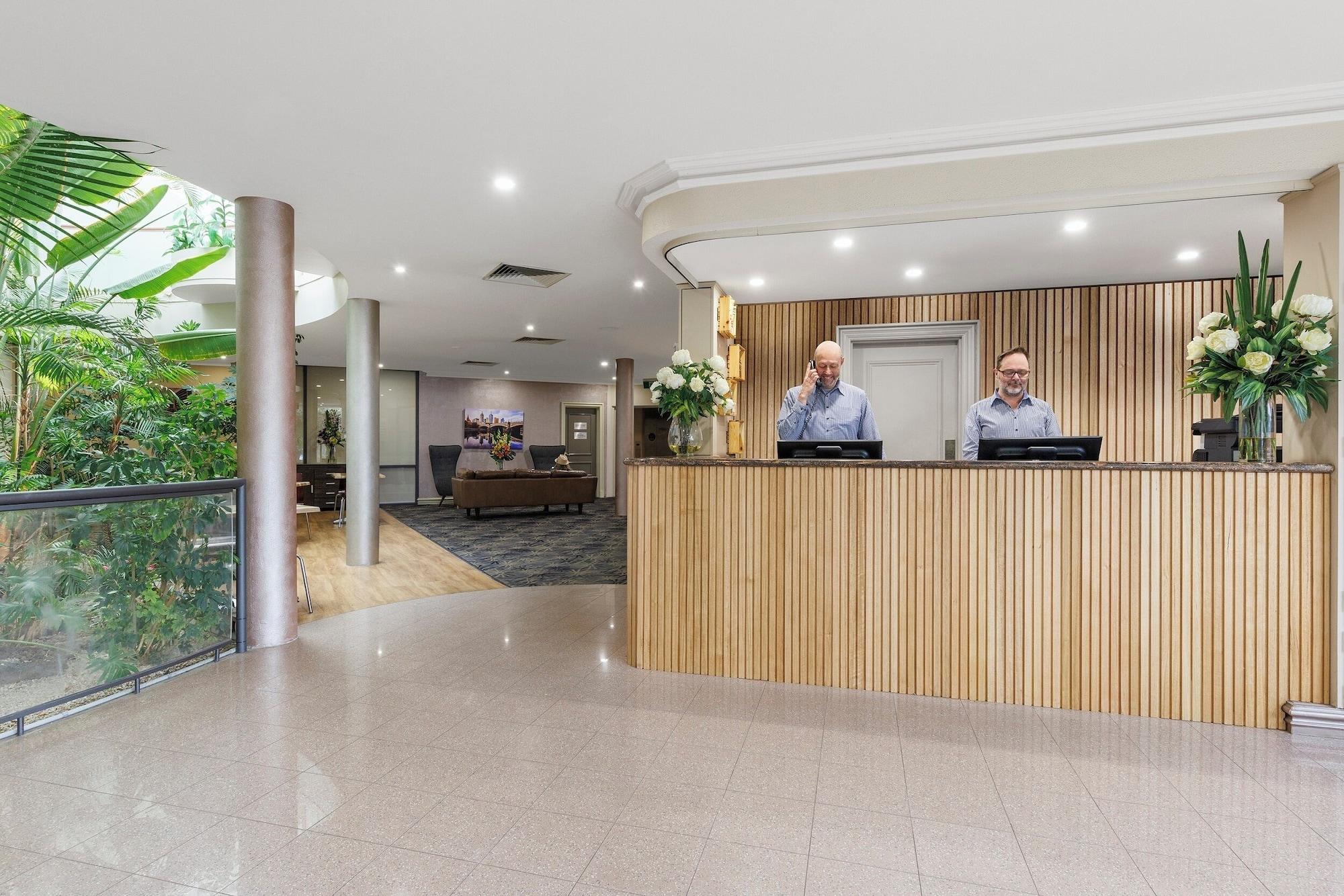Vista Lobby Kimberley Gardens Hotel & Serviced Apartments