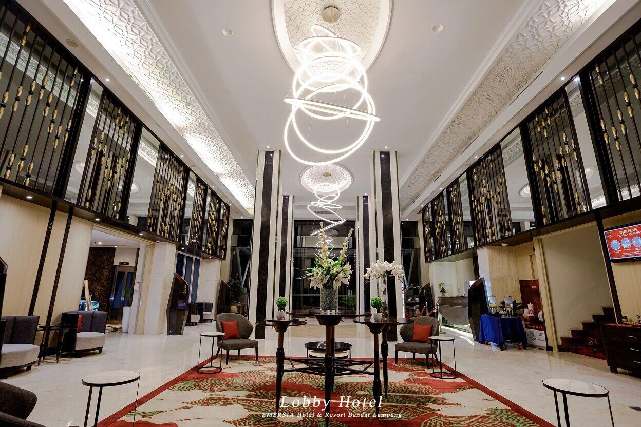 Vista Lobby Emersia Hotel & Resort