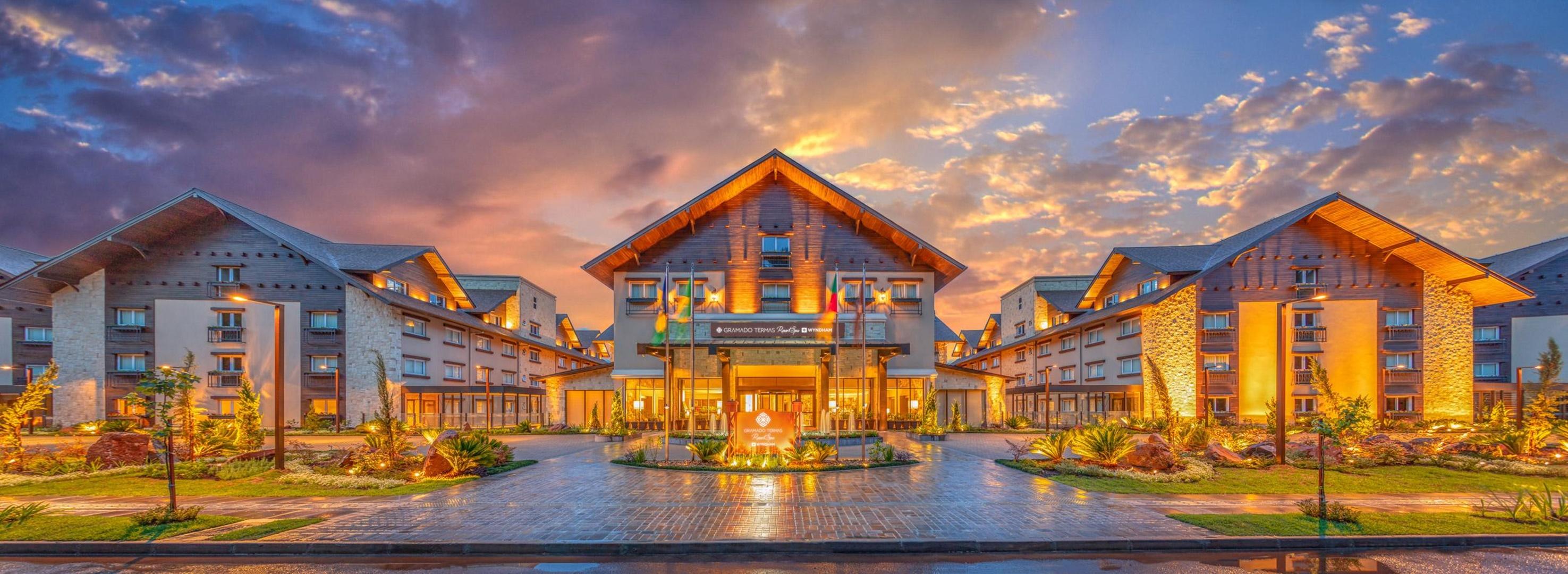 Vista Exterior Wyndham Gramado Termas Resort & Spa