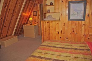 Arriendo temporal - Classic, Three-Story Chalet in the Pines