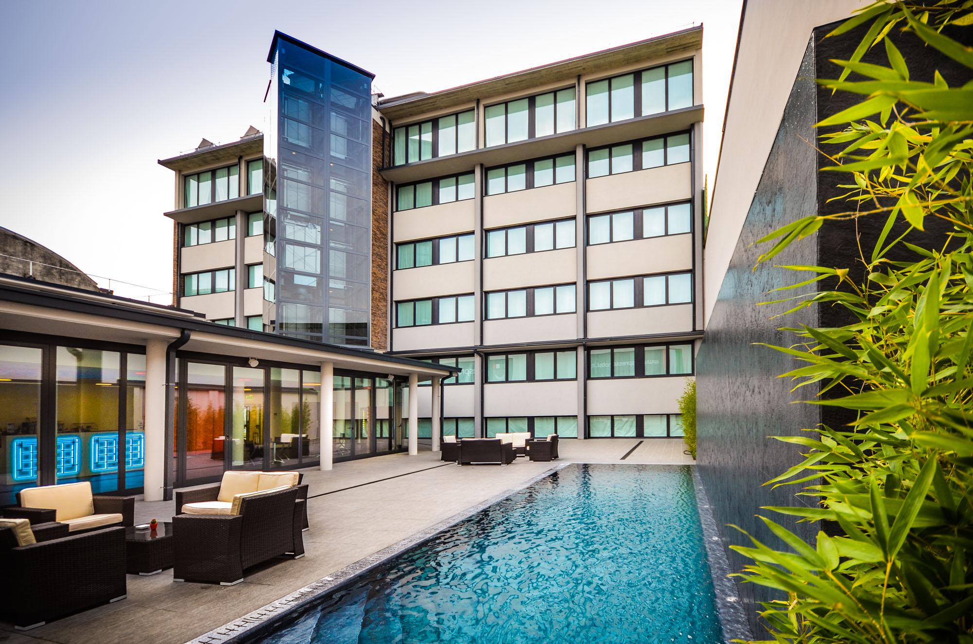 Vista Exterior Spark by Hilton Milan Linate Airport