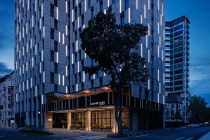 Alojamiento - Courtyard By Marriott Yerevan