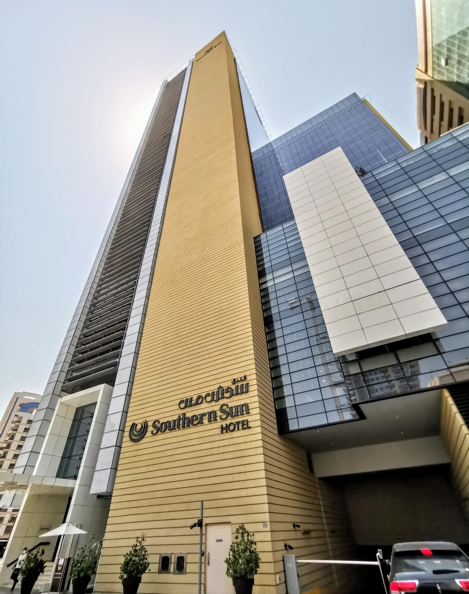 Vista Exterior Southern Sun Abu Dhabi