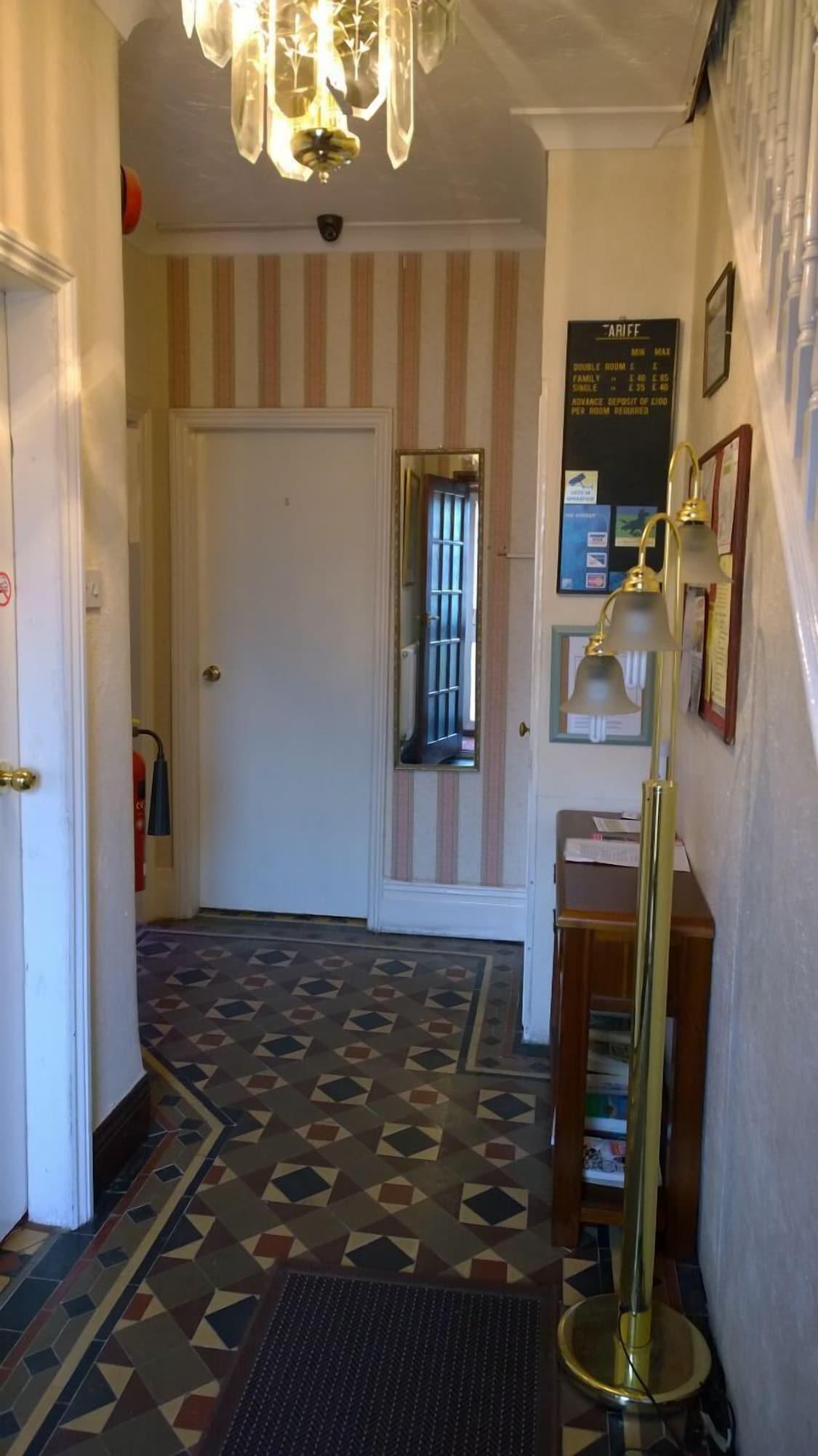 Vista Lobby Arman Lodge House