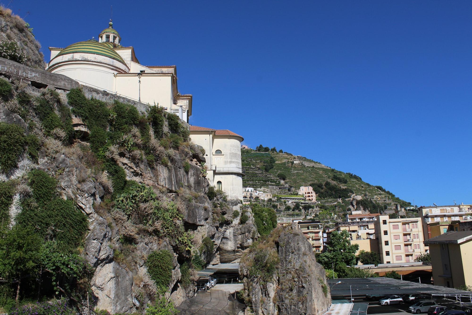 Varios Divina Holiday