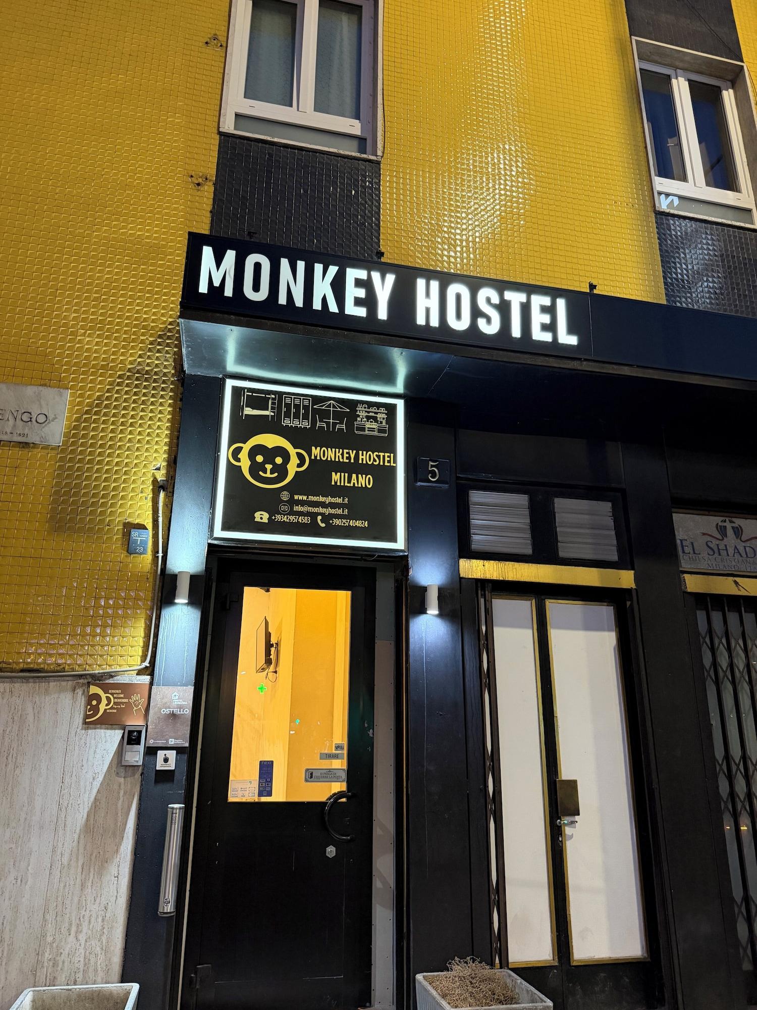 Vista Exterior Monkey Hostel Milano