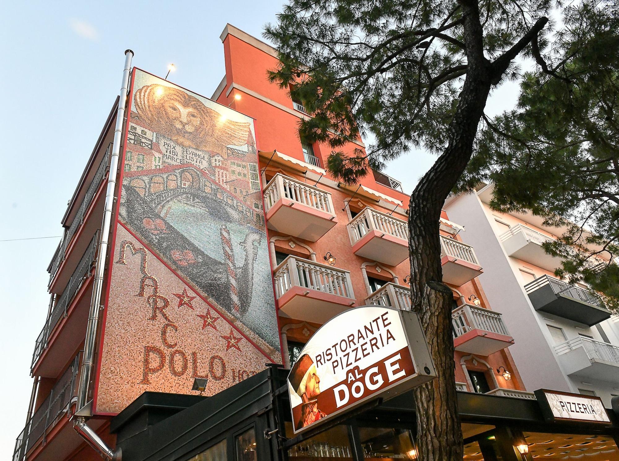 Vista Exterior Hotel Marco Polo