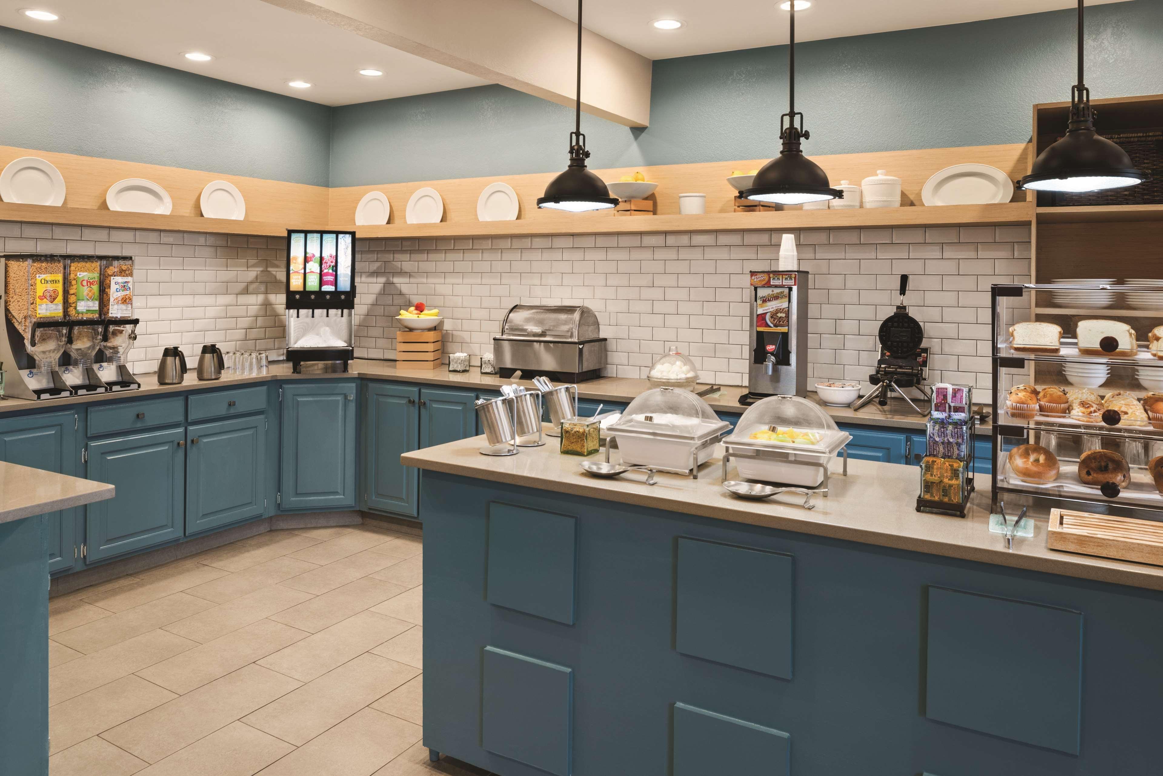 Restaurant Country Inn & Suites by Radisson, Indianapolis South, IN