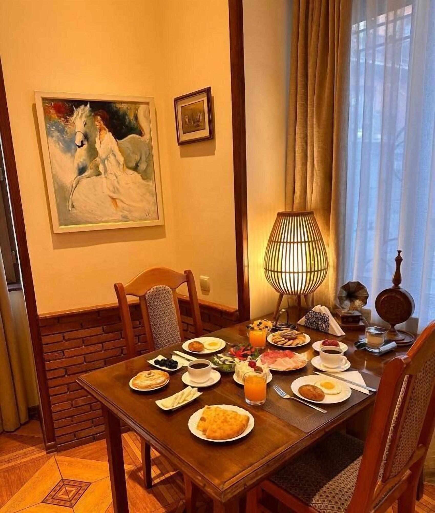 Restaurant Hotel British House