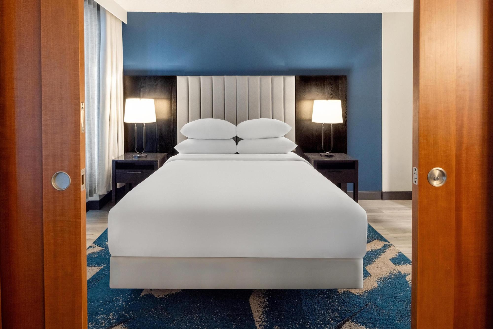 Habitación Embassy Suites Montréal by Hilton