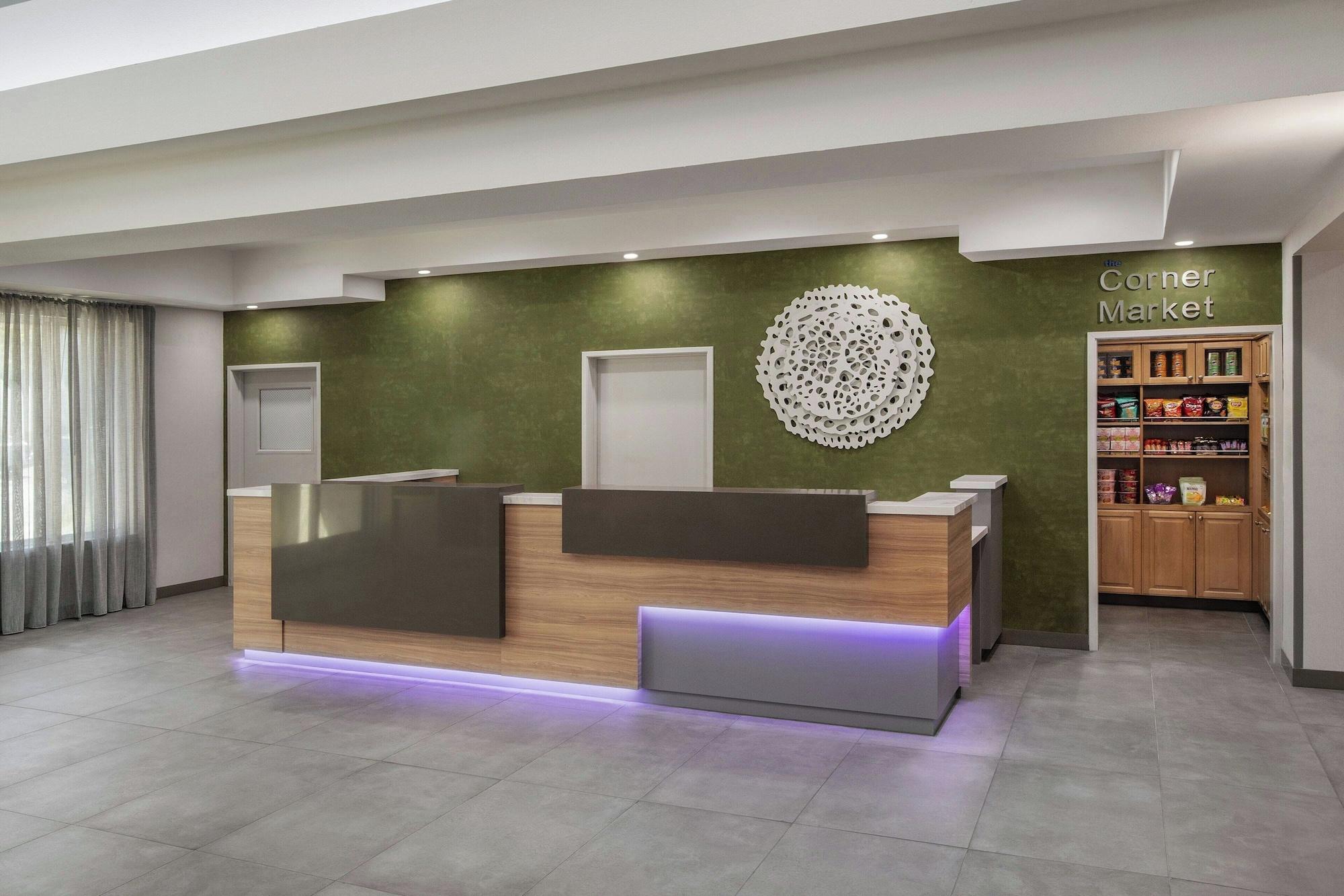 Vista Lobby Fairfield Inn & Suites by Marriott Oakland Hayward