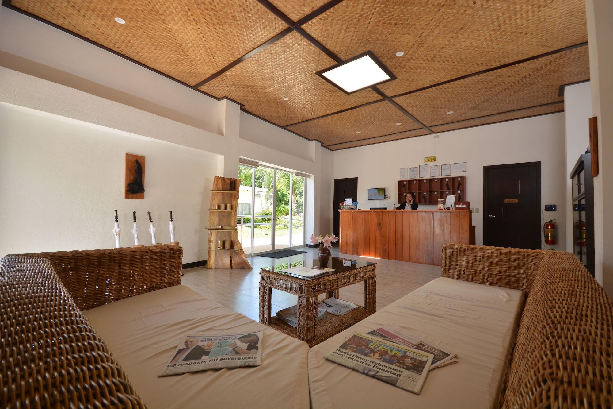 Vista Lobby Munting Paraiso