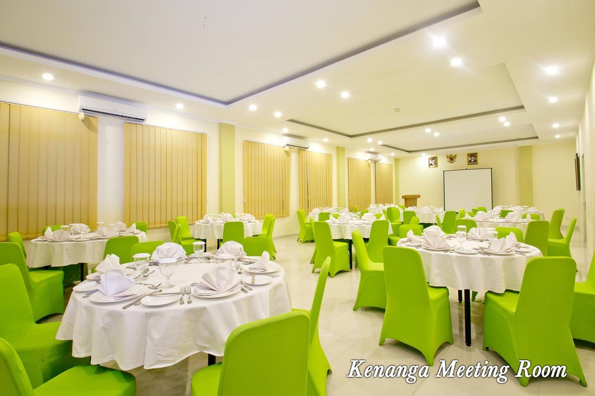 Sala de Reuniones De Batara Hotel