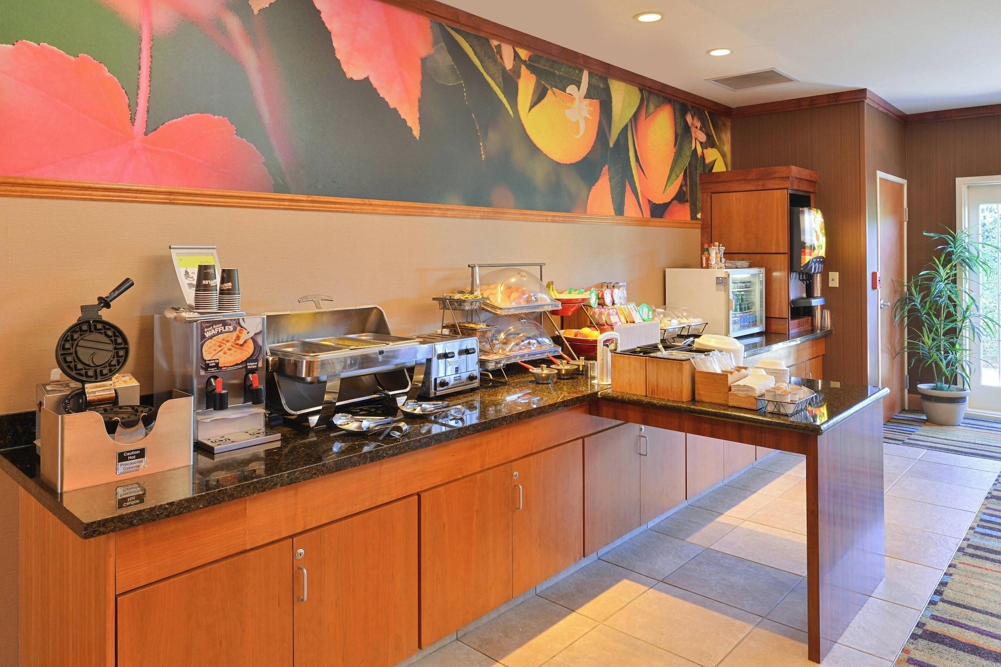 Restaurant Fairfield Inn and Suites by Marriott Sacramento Elk Grove
