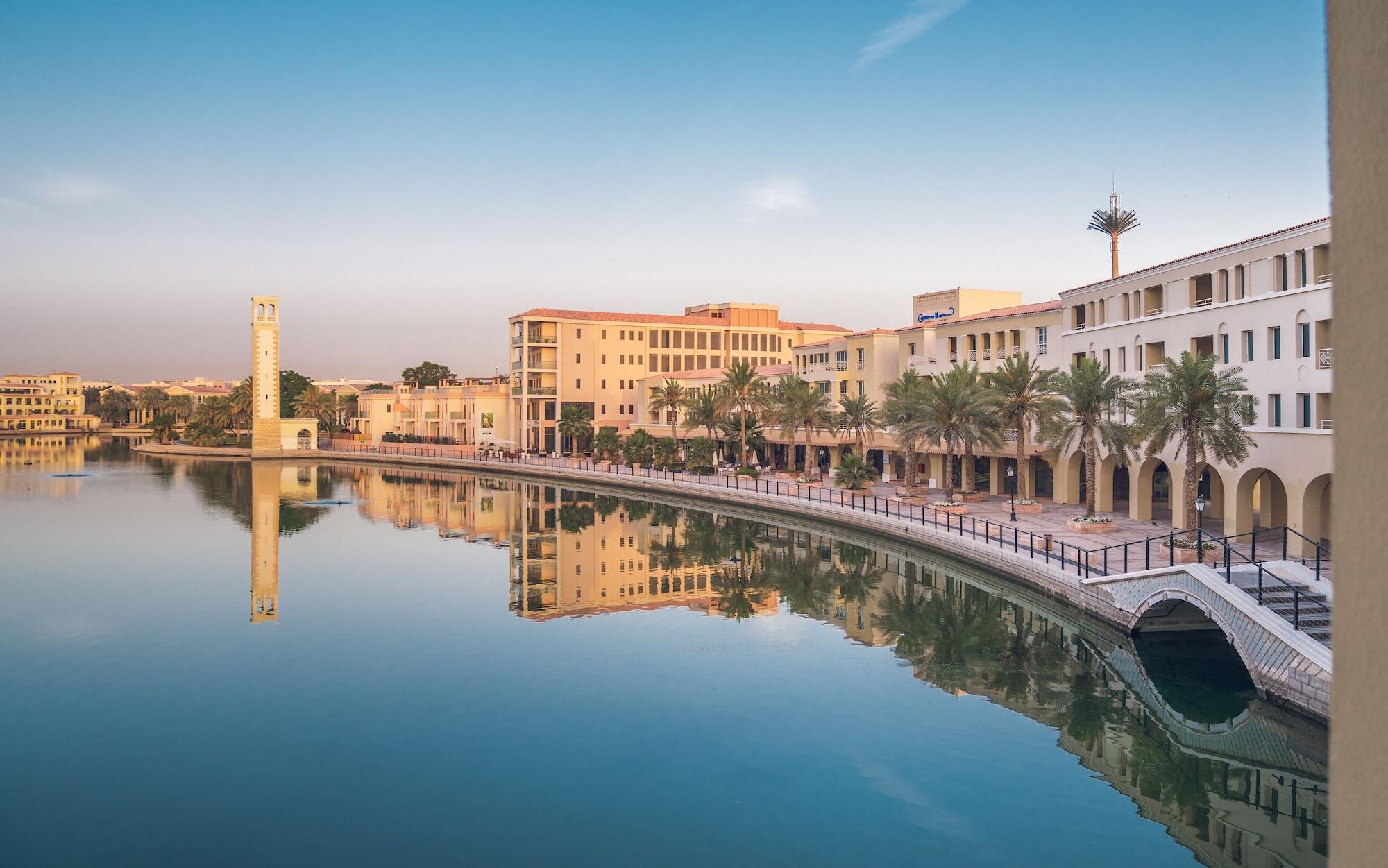 Vista Exterior Millennium Lakeview Residence