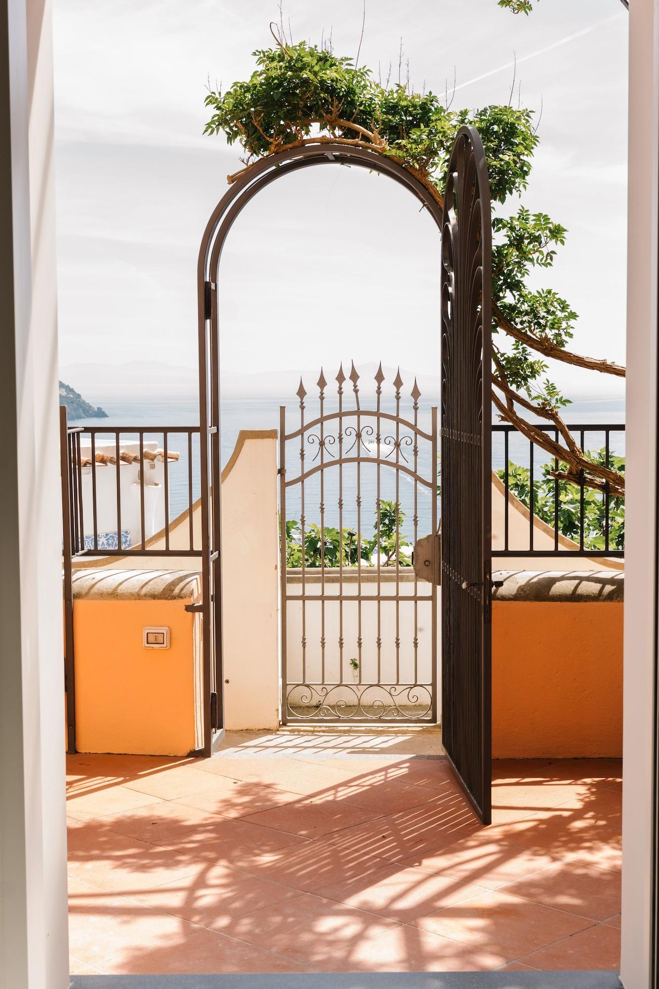 Vista Exterior Villa Principe Giovanni