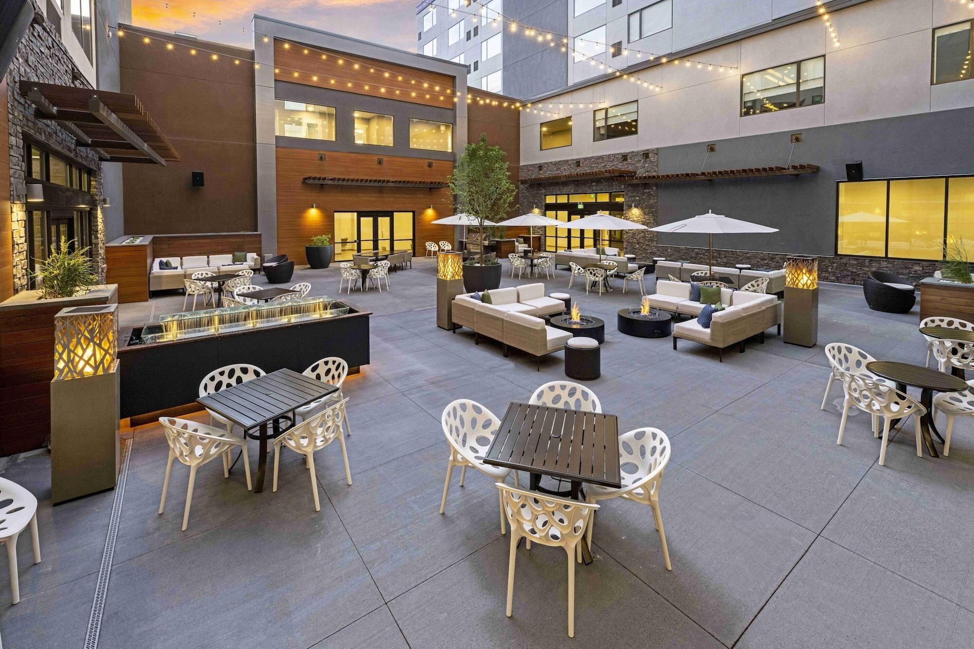 Vista Exterior SpringHill Suites by Marriott Colorado Springs Downtown